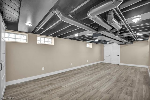 18509 Preston Road, Warrensville Heights, OH 44128