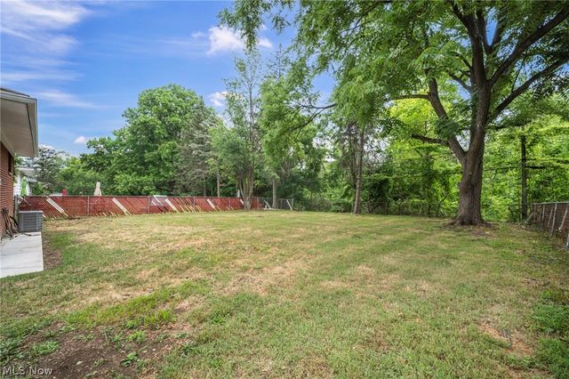 18509 Preston Road, Warrensville Heights, OH 44128