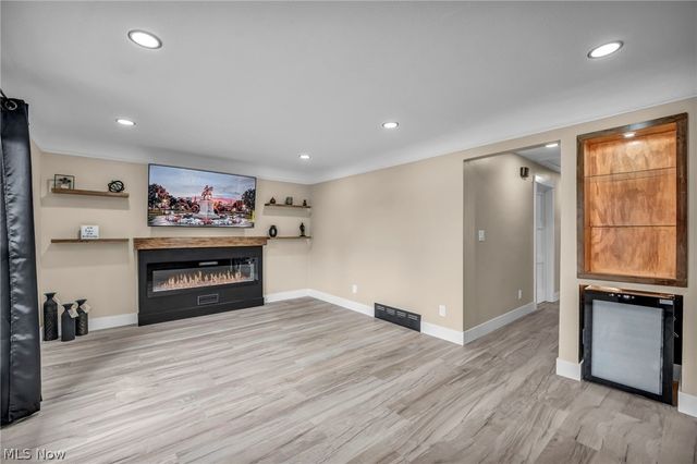 18509 Preston Road, Warrensville Heights, OH 44128