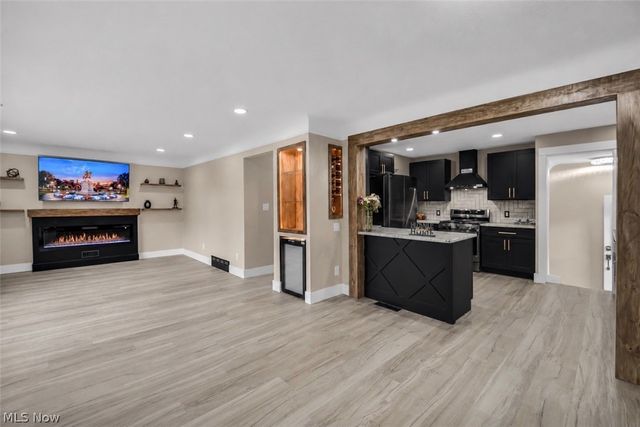 18509 Preston Road, Warrensville Heights, OH 44128