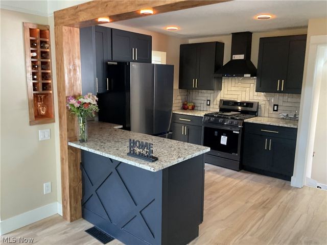 18509 Preston Road, Warrensville Heights, OH 44128