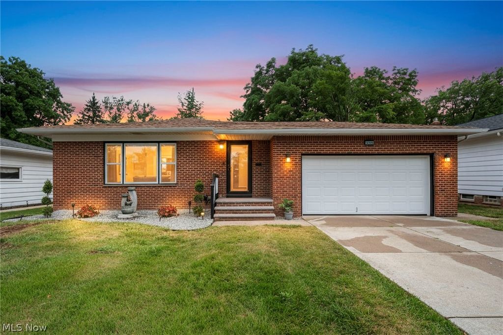 18509 Preston Road, Warrensville Heights, OH 44128