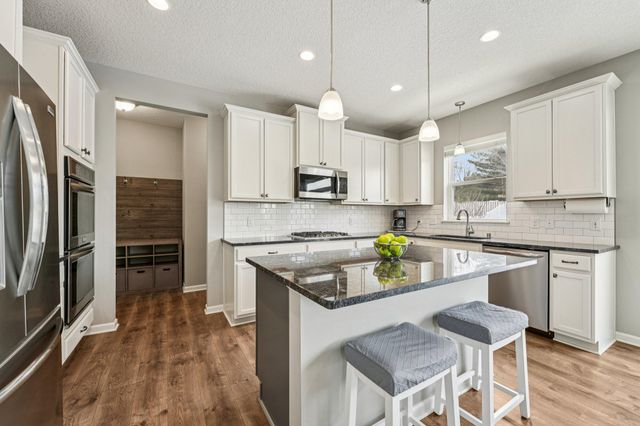 15244 Edgewood Avenue, Savage, MN 55378