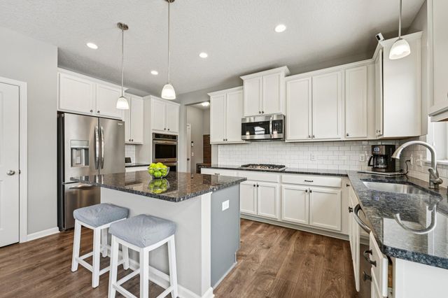 15244 Edgewood Avenue, Savage, MN 55378