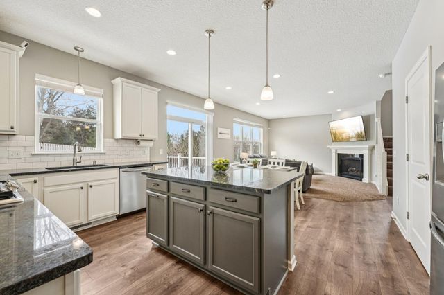 15244 Edgewood Avenue, Savage, MN 55378