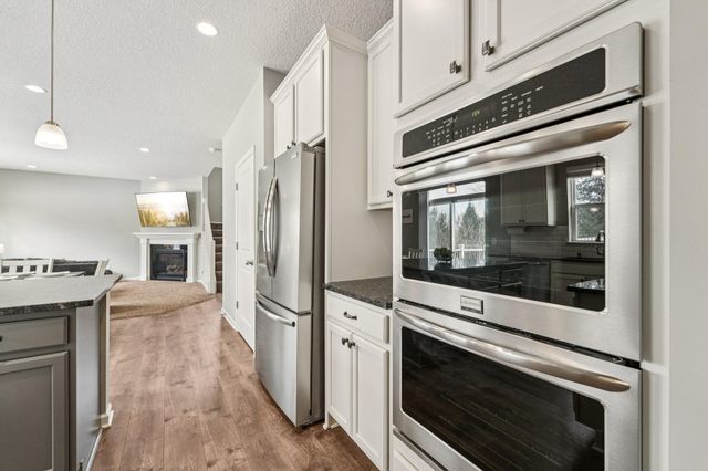 15244 Edgewood Avenue, Savage, MN 55378