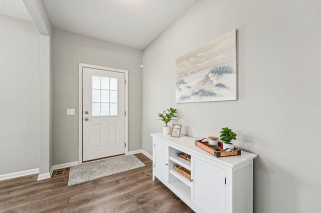 15244 Edgewood Avenue, Savage, MN 55378