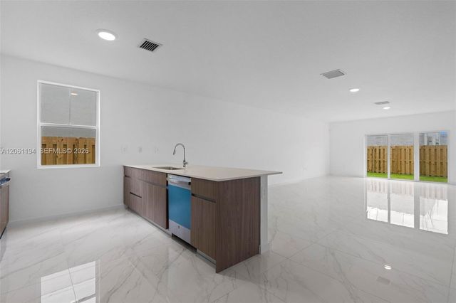 27350 SW 133rd Path, Homestead, FL 33032
