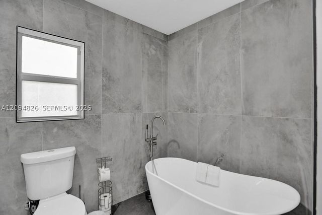 63 SE 5th Ave, Deerfield Beach, FL 33441