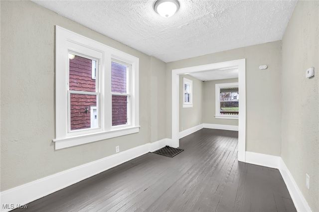 427 Black Street, Akron, OH 44306