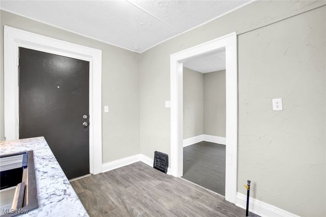 427 Black Street, Akron, OH 44306