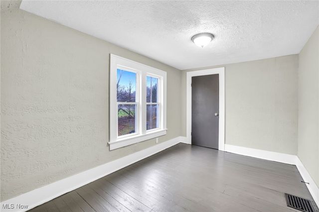 427 Black Street, Akron, OH 44306