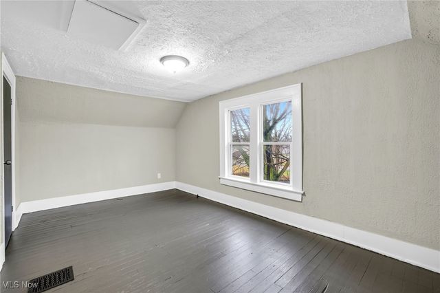 427 Black Street, Akron, OH 44306