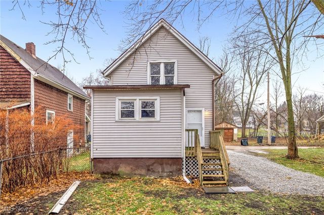 427 Black Street, Akron, OH 44306