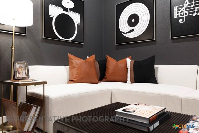 9521 Boathouse Drive, Austin, TX 78744