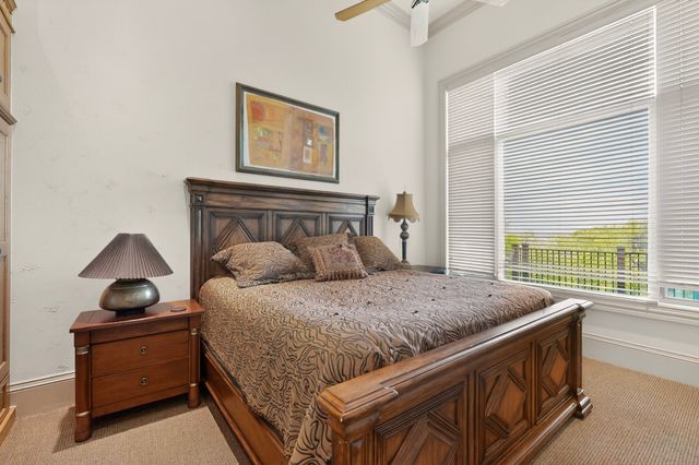 141 Cherokee Boulevard, Pottsboro, TX 75076