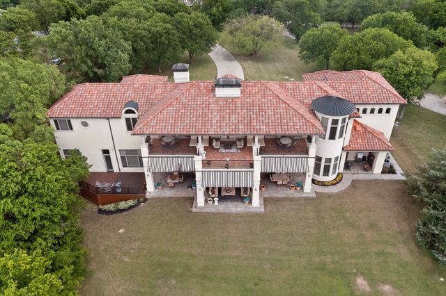 141 Cherokee Boulevard, Pottsboro, TX 75076