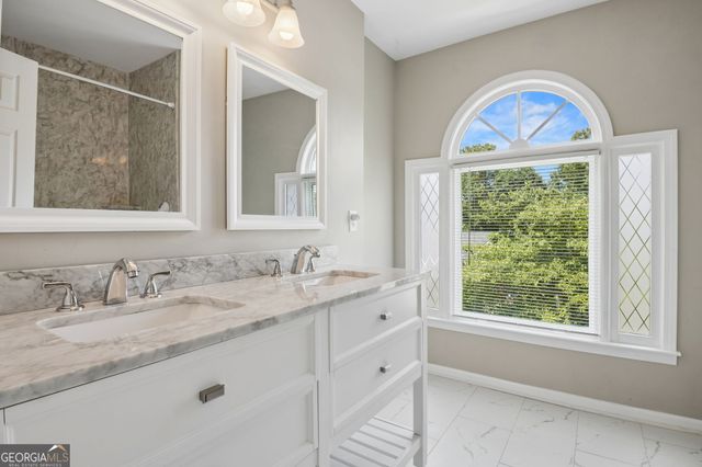 1670 Brickton Station, Buford, GA 30518
