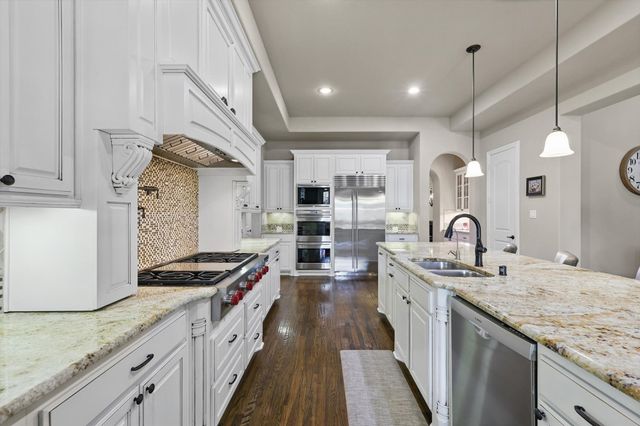 720 Wagner Way, Lantana, TX 76226