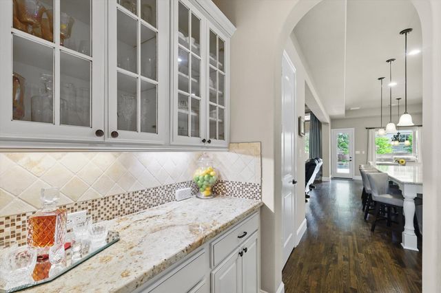 720 Wagner Way, Lantana, TX 76226