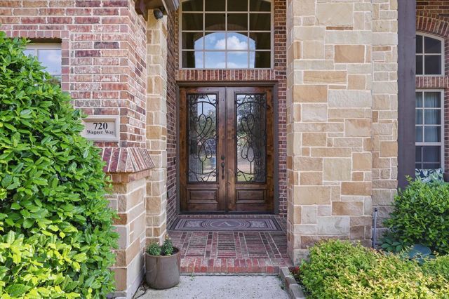 720 Wagner Way, Lantana, TX 76226
