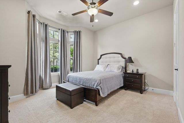 720 Wagner Way, Lantana, TX 76226