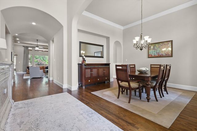 720 Wagner Way, Lantana, TX 76226