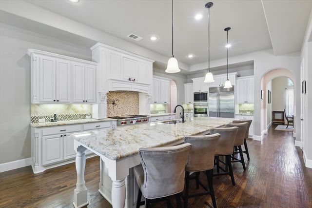 720 Wagner Way, Lantana, TX 76226