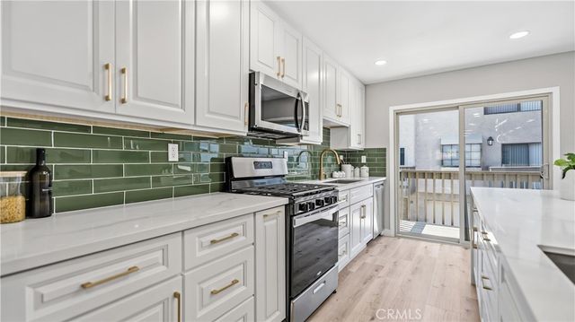 7 Sunup, Irvine, CA 92603