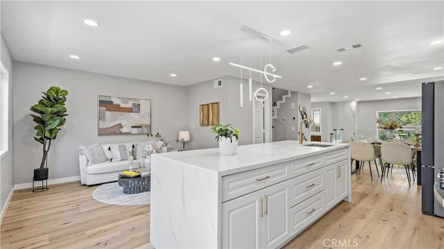 7 Sunup, Irvine, CA 92603