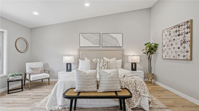 7 Sunup, Irvine, CA 92603