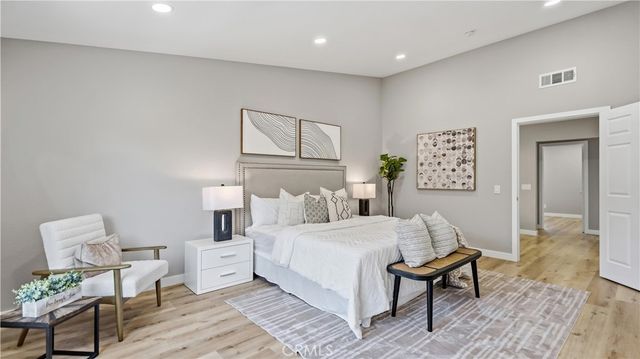 7 Sunup, Irvine, CA 92603