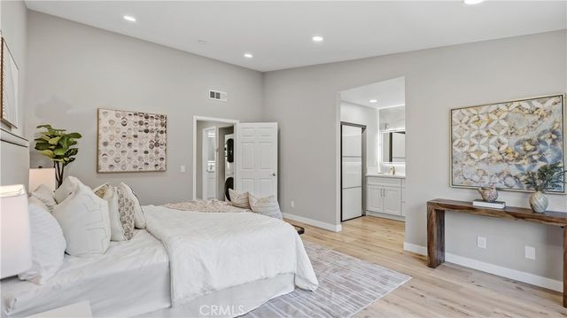 7 Sunup, Irvine, CA 92603
