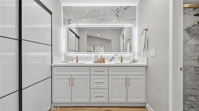 7 Sunup, Irvine, CA 92603