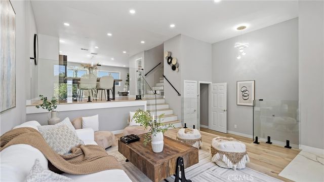 7 Sunup, Irvine, CA 92603