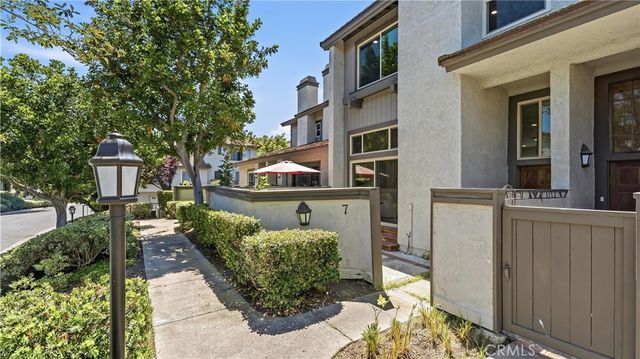 7 Sunup, Irvine, CA 92603