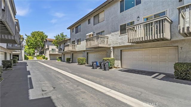 7 Sunup, Irvine, CA 92603