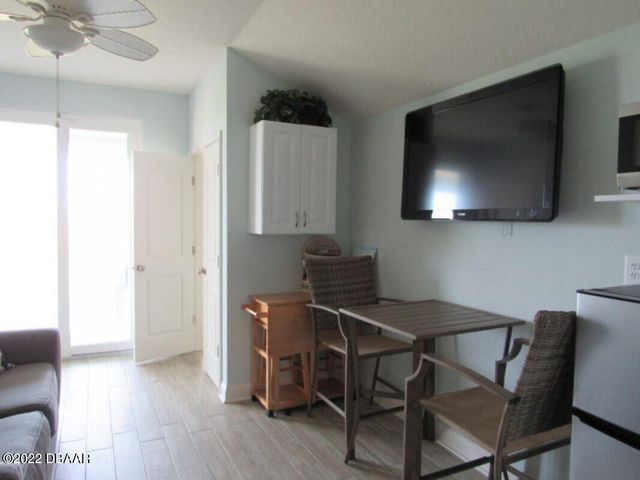 7 Tarpon Avenue, Ormond Beach, FL 32176