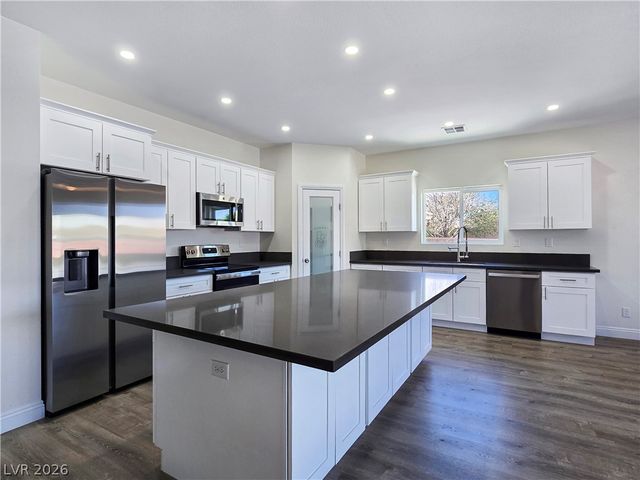 5440 East Chasemoor Street, Pahrump, NV 89061