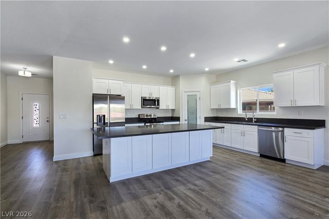 5440 East Chasemoor Street, Pahrump, NV 89061