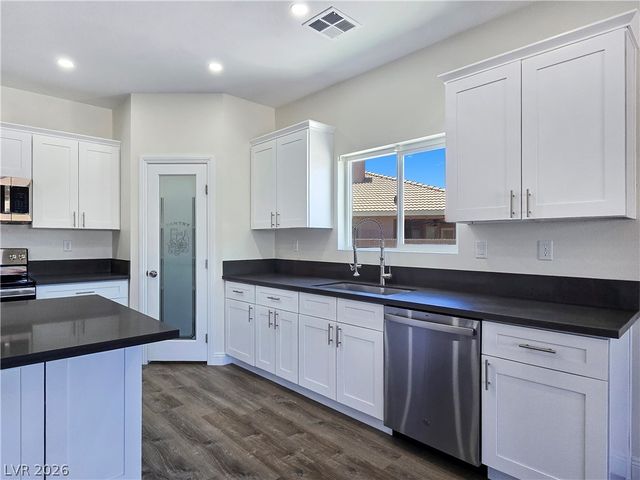5440 East Chasemoor Street, Pahrump, NV 89061