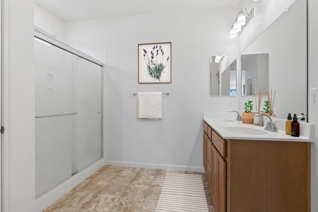 7634 Path Dr, Hughson, CA 95326