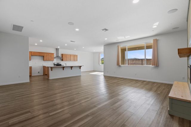 7634 Path Dr, Hughson, CA 95326