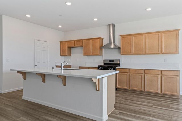 7634 Path Dr, Hughson, CA 95326