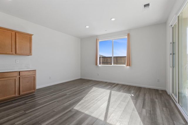 7634 Path Dr, Hughson, CA 95326