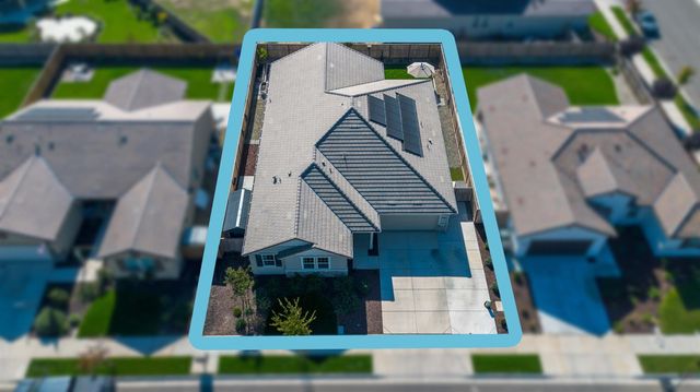 7634 Path Dr, Hughson, CA 95326