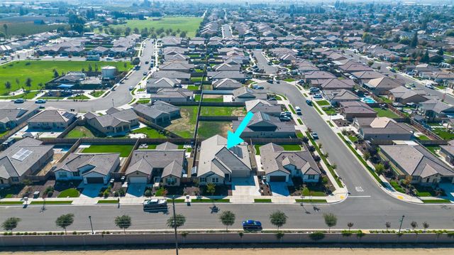 7634 Path Dr, Hughson, CA 95326