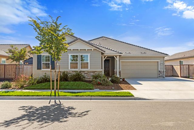 7634 Path Dr, Hughson, CA 95326