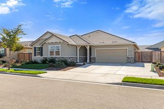 7634 Path Dr, Hughson, CA 95326