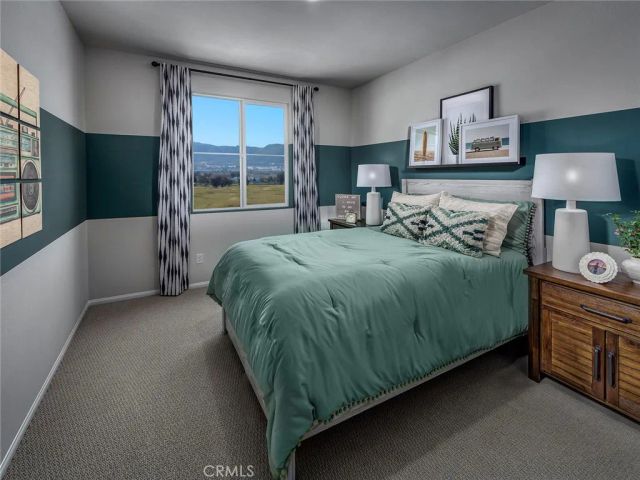 19532 Hanging Rock Road, Lake Elsinore, CA 92532